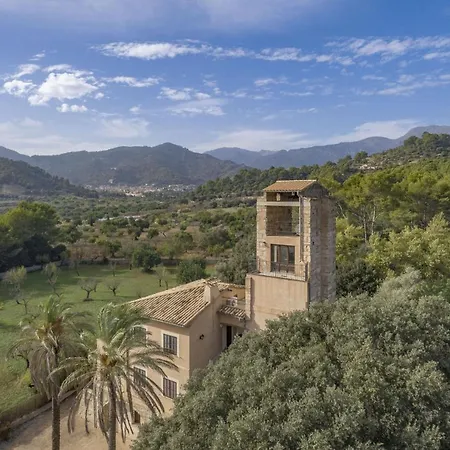 Sa Mina Family Country house